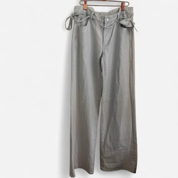 LA Hearts Light Indigo Rose Belted Low Rise Baggy Jeans - Picture 3 of 9